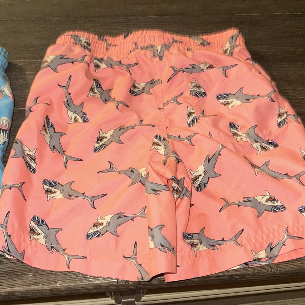 2 boys Neon bathing swim suit trunks shorts shark Piraña M/8 summer - Picture 5 of 6